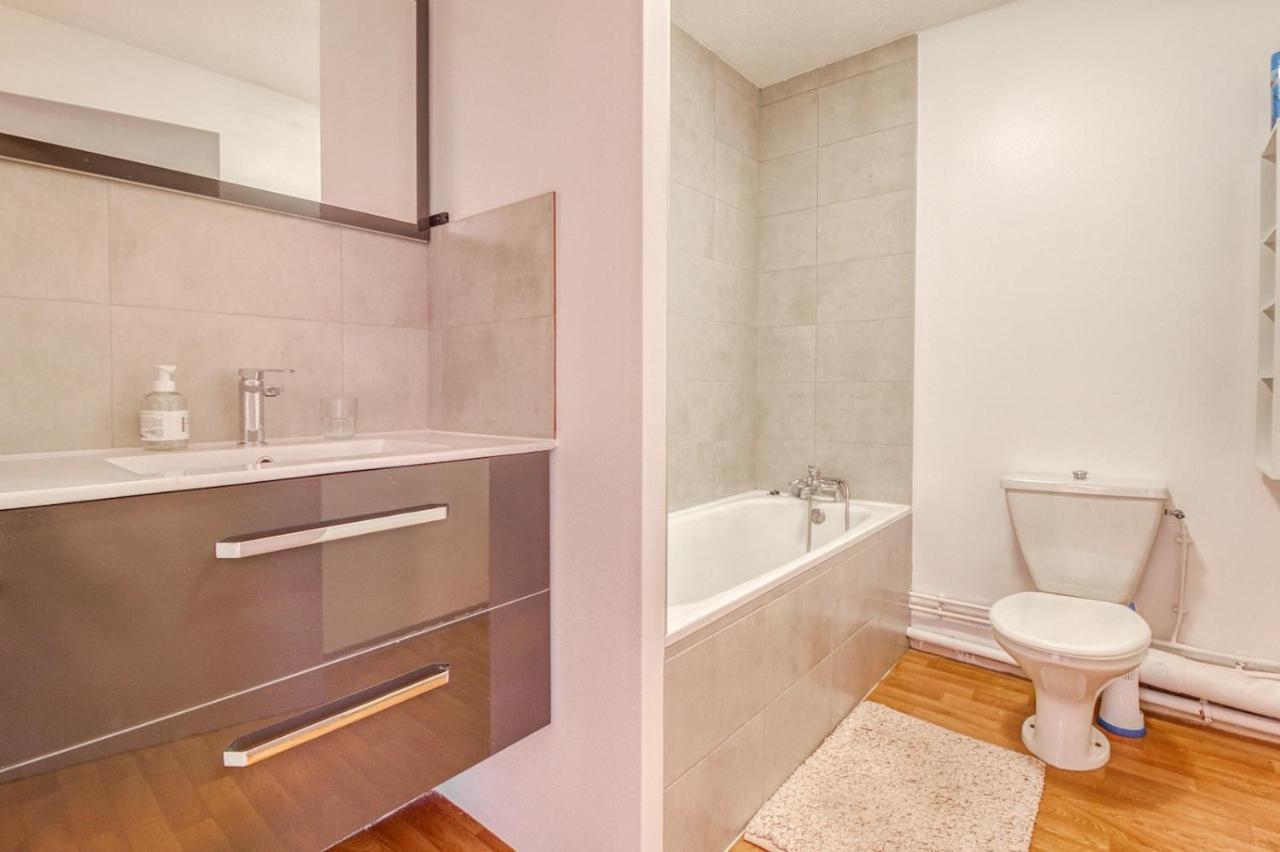 Appartement pour 8 personnes au pied des montagnes Génos Extérieur photo